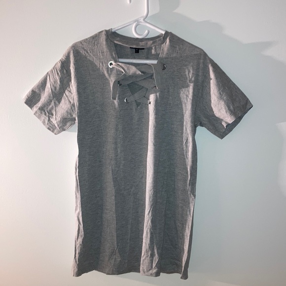 Topshop t-shirt with tied detailed cropped collar - Picture 2 of 3